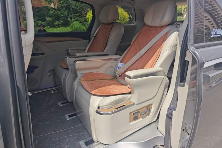 Used Buick GL8 2018 ES 28T Comfort Model China VI Standard Left Rear Seat