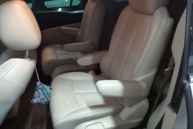 Used Buick GL8 2018 28T Luxury Model China VI Standard Left Rear Seat