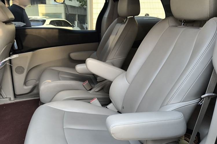 Used Buick GL8 2018 28T Prestige Version China VI Standard Left Rear Seat