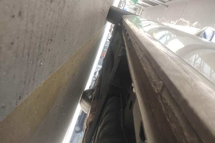 Used Buick GL8 2018 ES 28T Luxury Model China VI Standard Left Side Sill