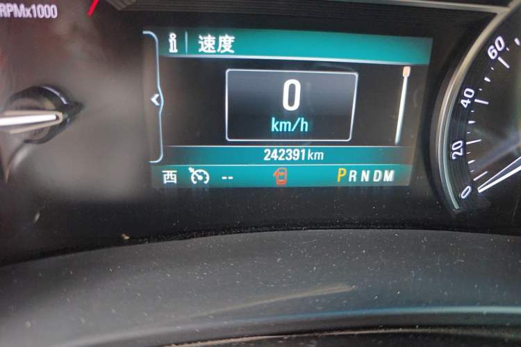 Used Buick GL8 2018 ES 28T Comfort Model China VI Standard Odometer Close Up