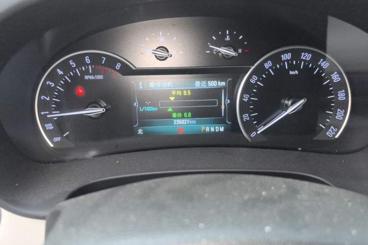 Used Buick GL8 2018 ES 28T Comfort Model China VI Standard Odometer Close Up