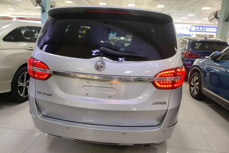 Used Buick GL8 2018 28T Comfort Model China VI Standard Rear