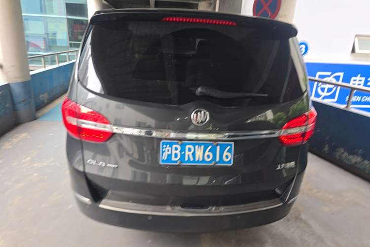 Used Buick GL8 2018 28T Luxury Model China VI Standard Rear