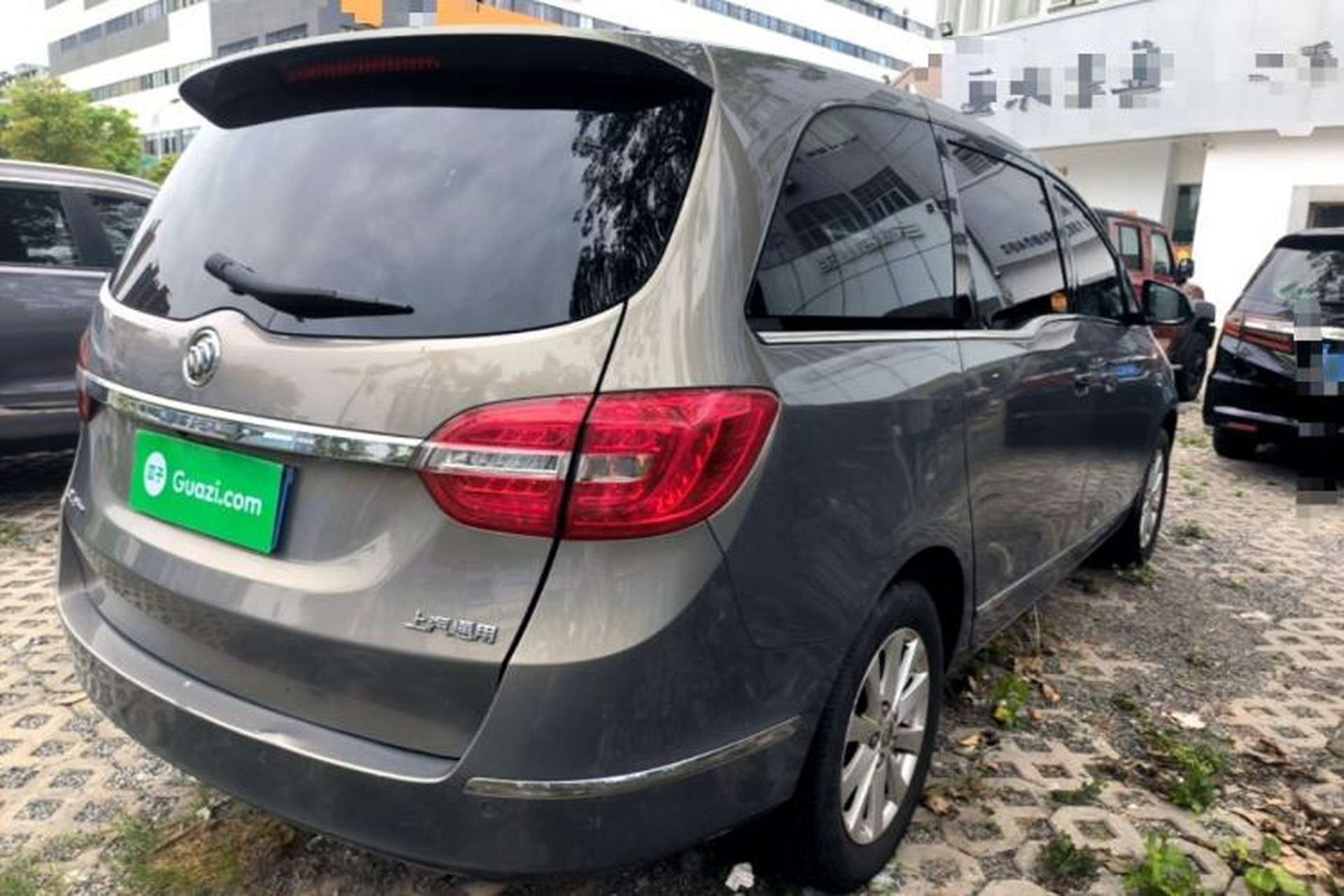 Used Buick GL8 2018 28T Luxury Model China VI Standard Rear Right 45 Deg