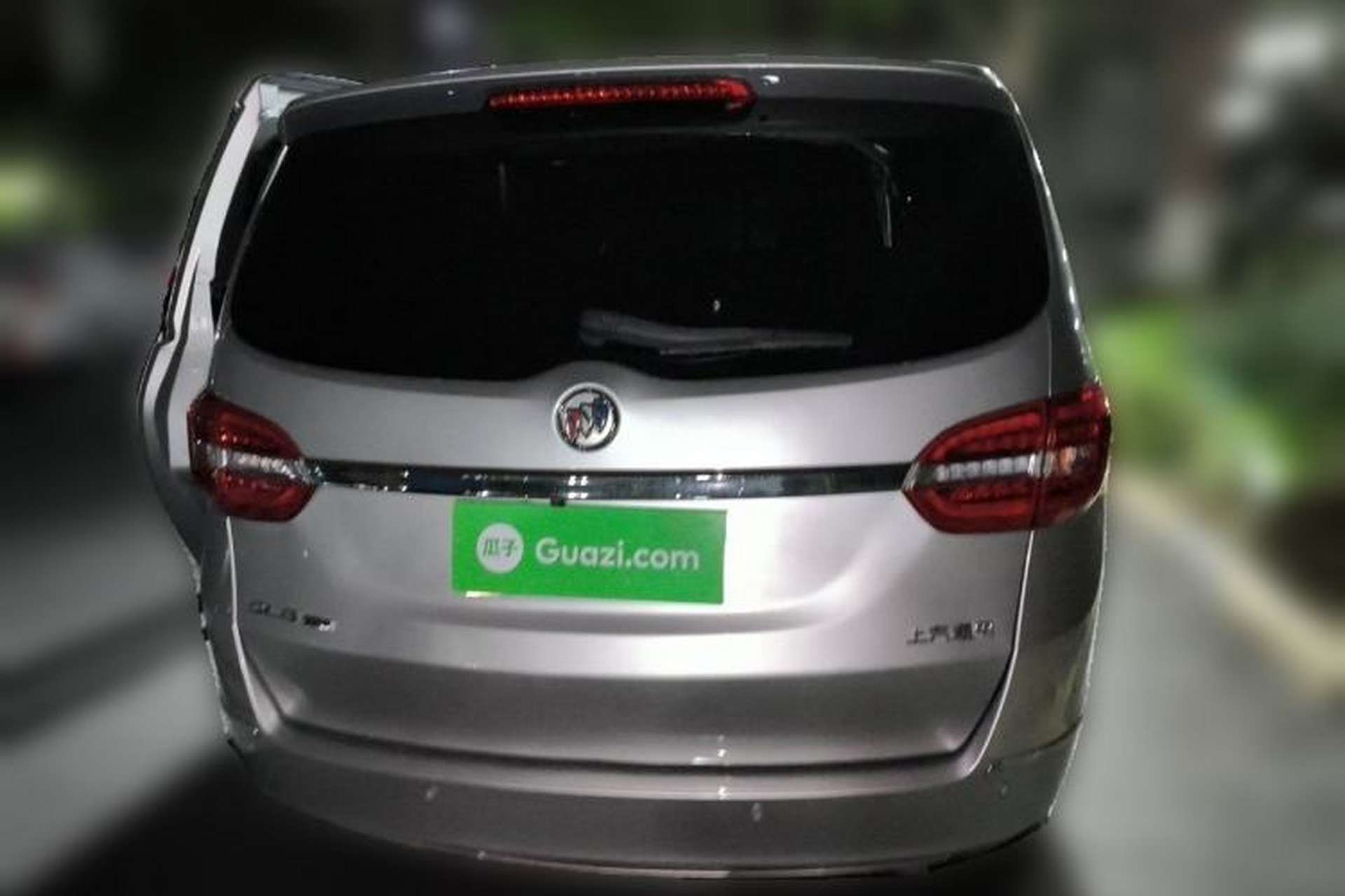 Used Buick GL8 2018 28T Luxury Model China VI Standard Rear