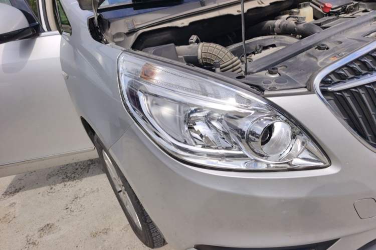 Used Buick GL8 2018 28T Prestige Version China VI Standard Right Front Headlight