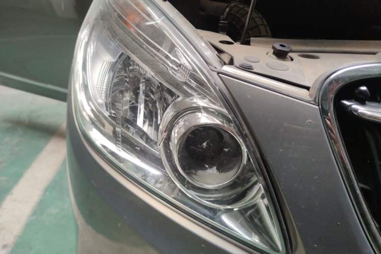 Used Buick GL8 2018 28T Luxury Model China VI Standard Right Front Headlight