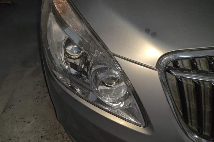 Used Buick GL8 2018 28T Comfort Model China VI Standard Right Front Headlight
