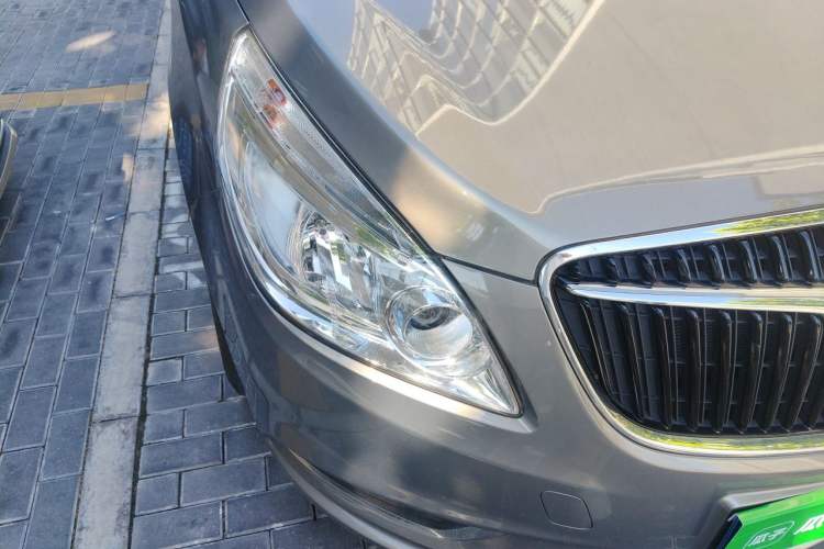 Used Buick GL8 2018 28T Luxury Model China VI Standard Right Front Headlight