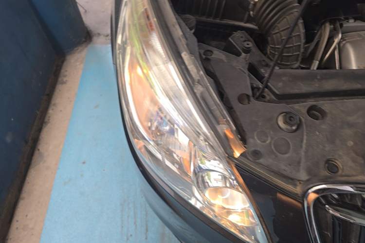 Used Buick GL8 2018 28T Luxury Model China VI Standard Right Front Headlight