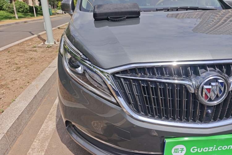 Used Buick GL8 2018 ES 28T Comfort Model China VI Standard Right Front Headlight