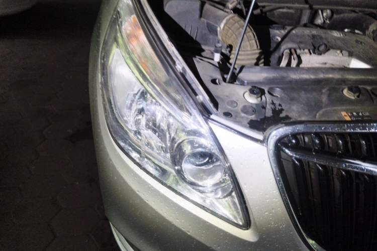 Used Buick GL8 2018 28T Comfort Model China VI Standard Right Front Headlight