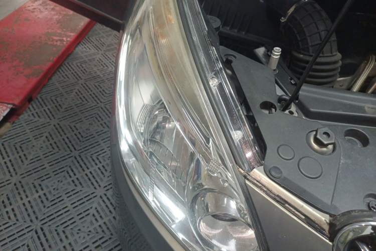 Used Buick GL8 2018 28T Luxury Model China VI Standard Right Front Headlight