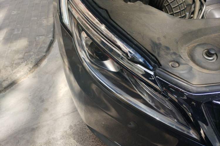 Used Buick GL8 2018 ES 28T Comfort Model China VI Standard Right Front Headlight