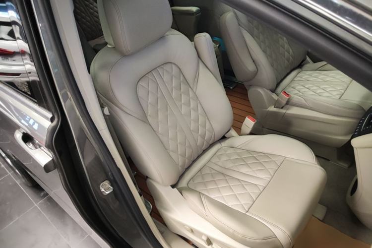 Used Buick GL8 2018 ES 28T Comfort Model China VI Standard Right Front Seat