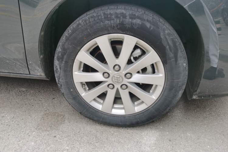 Used Buick GL8 2018 28T Comfort Model China VI Standard Right Front Wheel Hub