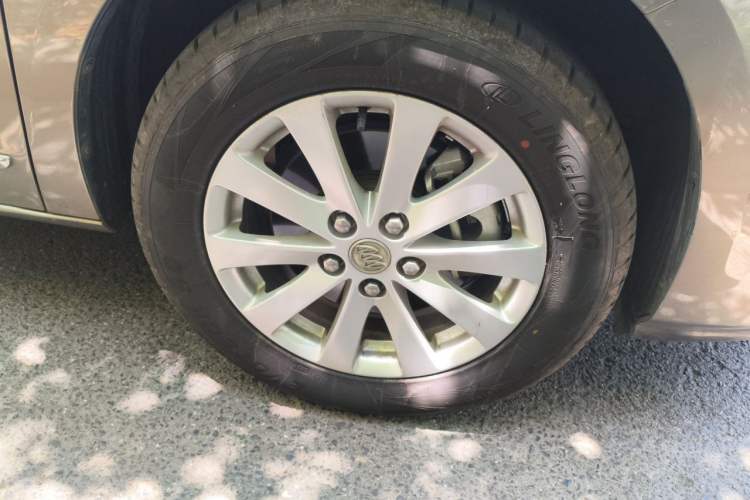 Used Buick GL8 2018 28T Luxury Model China VI Standard Right Front Wheel Hub