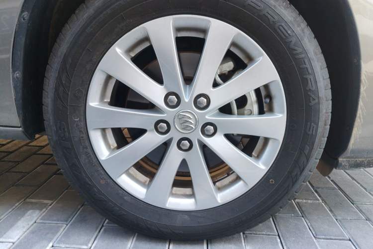 Used Buick GL8 2018 28T Luxury Model China VI Standard Right Front Wheel Hub