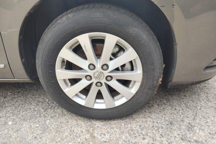 Used Buick GL8 2018 28T Luxury Model China VI Standard Right Front Wheel Hub