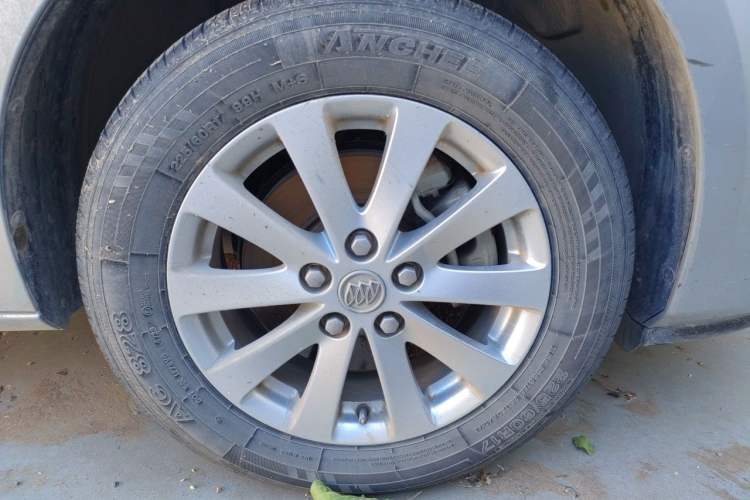 Used Buick GL8 2018 ES 28T Comfort Model China VI Standard Right Front Wheel Hub