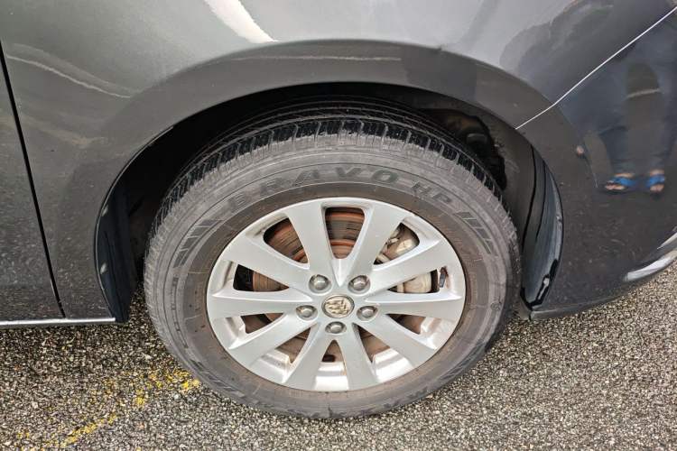 Used Buick GL8 2018 28T Comfort Model China VI Standard Right Front Wheel Hub