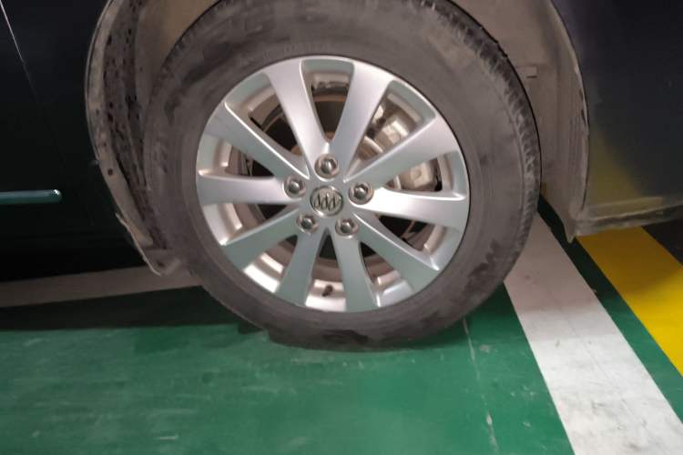 Used Buick GL8 2018 28T Luxury Model China VI Standard Right Front Wheel Hub