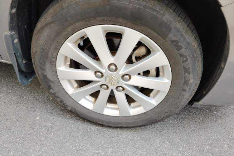 Used Buick GL8 2018 28T Comfort Model China VI Standard Right Front Wheel Hub