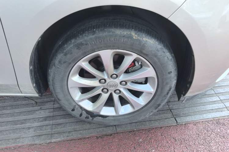 Used Buick GL8 2018 ES 28T Comfort Model China VI Standard Right Front Wheel Hub