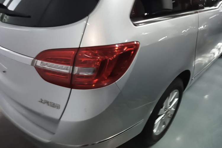 Used Buick GL8 2018 28T Luxury Model China VI Standard Right Rear Taillight