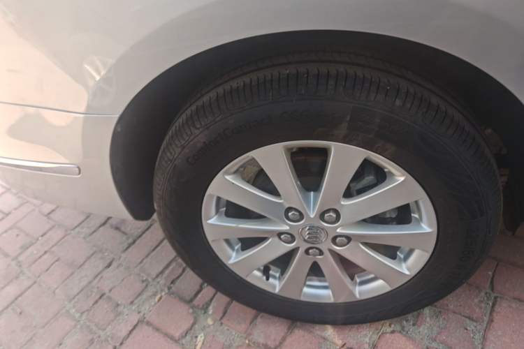 Used Buick GL8 2018 28T Comfort Model China VI Standard Right Rear Wheel Hub