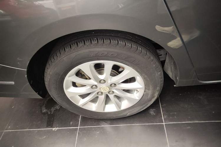 Used Buick GL8 2018 ES 28T Comfort Model China VI Standard Right Rear Wheel Hub