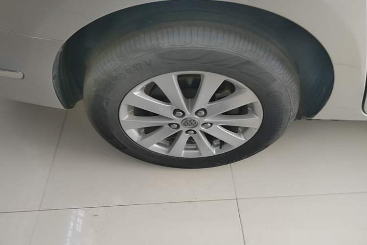 Used Buick GL8 2018 28T Luxury Model China VI Standard Right Rear Wheel Hub