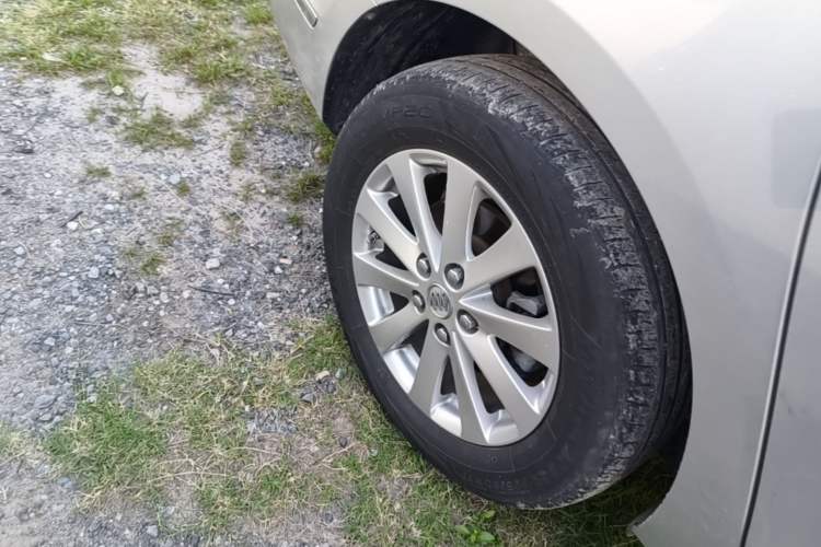 Used Buick GL8 2018 28T Luxury Model China VI Standard Right Rear Wheel Hub