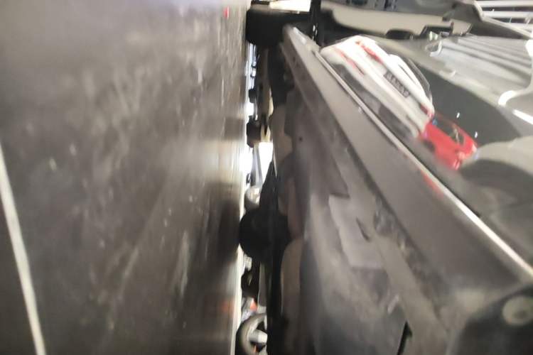 Used Buick GL8 2018 ES 28T Comfort Model China VI Standard Right Side Sill