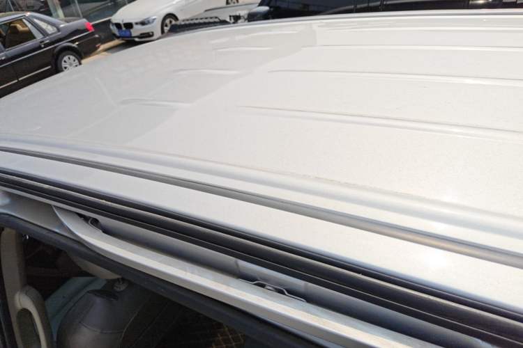 Used Buick GL8 2018 28T Comfort Model China VI Standard Roof