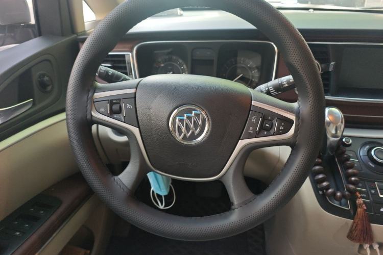 Used Buick GL8 2018 28T Comfort Model China VI Standard Steering Wheel