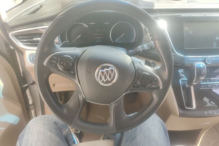 Used Buick GL8 2018 ES 28T Luxury Model China VI Standard Steering Wheel