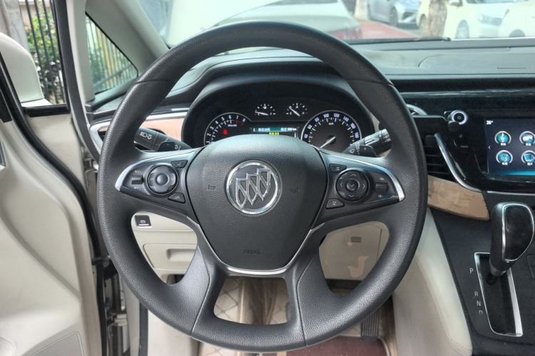 Used Buick GL8 2018 ES 28T Comfort Model China VI Standard Steering Wheel