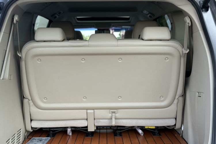 Used Buick GL8 2018 28T Luxury Model China VI Standard Trunk