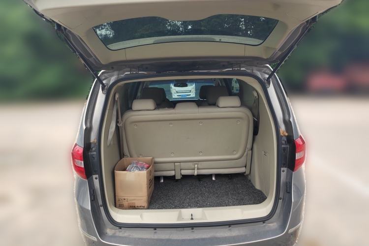 Used Buick GL8 2018 28T Luxury Model China VI Standard Trunk