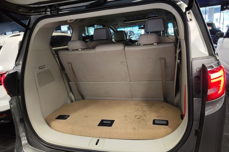 Used Buick GL8 2018 ES 28T Comfort Model China VI Standard Trunk