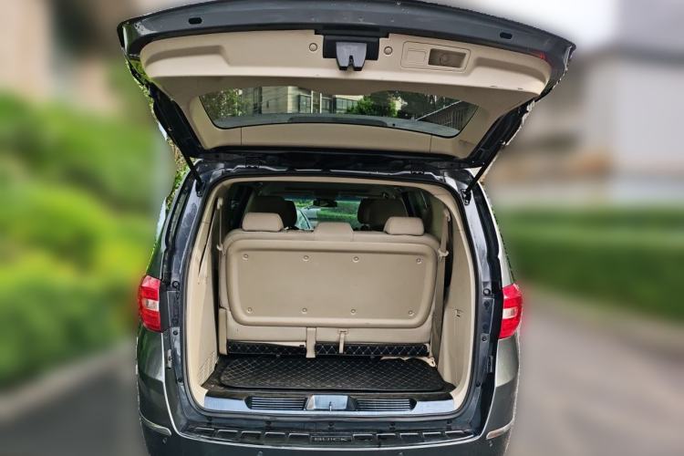 Used Buick GL8 2018 28T Comfort Model China VI Standard Trunk