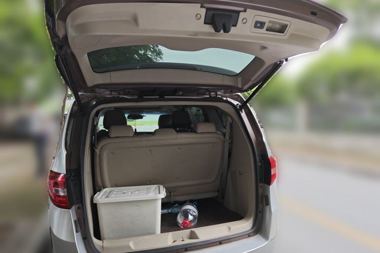 Used Buick GL8 2018 28T Luxury Model China VI Standard Trunk