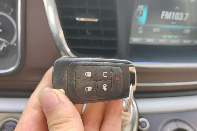 Used Buick GL8 2018 28T Prestige Version China VI Standard Vehicle Key