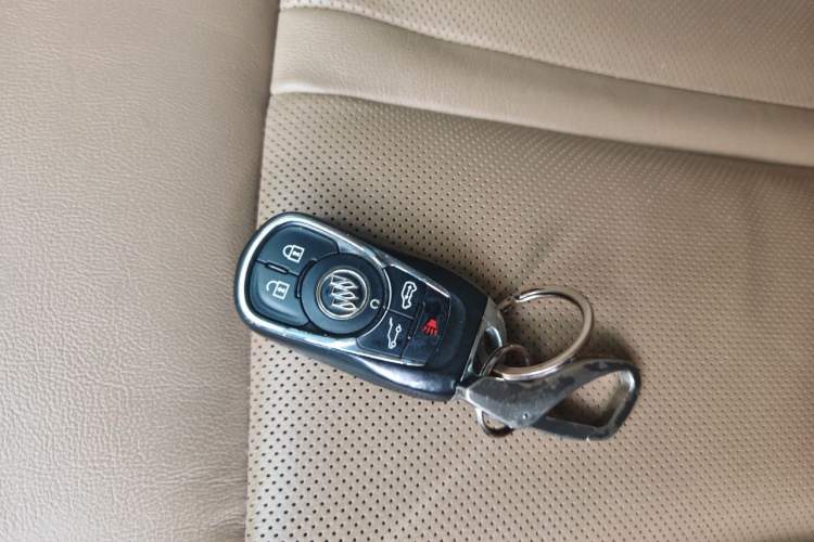 Used Buick GL8 2018 ES 28T Luxury Model China VI Standard Vehicle Key