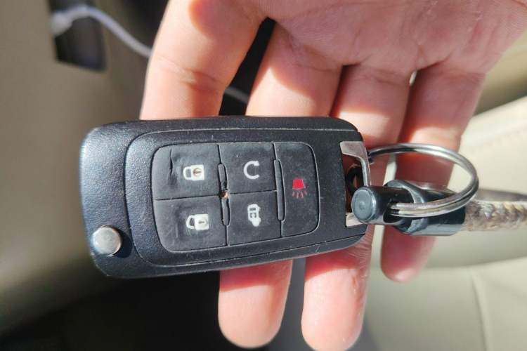 Used Buick GL8 2018 28T Luxury Model China VI Standard Vehicle Key