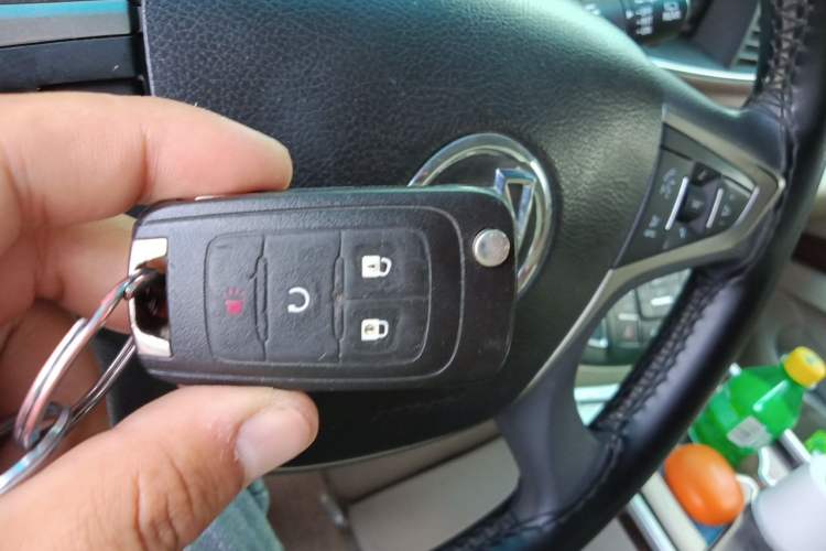 Used Buick GL8 2018 28T Comfort Model China VI Standard Vehicle Key