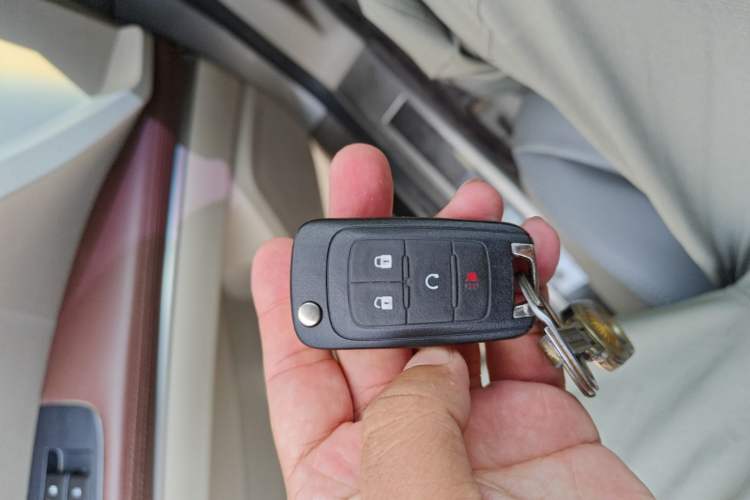 Used Buick GL8 2018 28T Comfort Model China VI Standard Vehicle Key