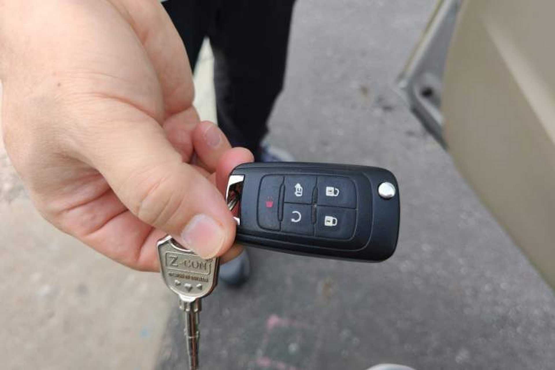 Used Buick GL8 2018 28T Luxury Model China VI Standard Vehicle Key